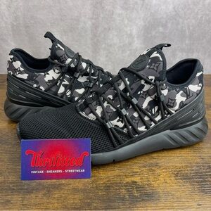 Louis Vuitton LV Fastlane Black Camo Size 9 UK / 10 US 1A3V1Y Designer Gym Shoes